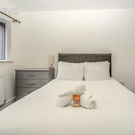 Spacious Modern With Garden Ferienhaus *