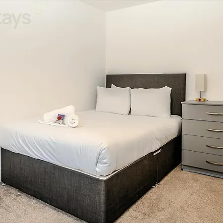 Spacious Modern With Garden *